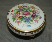 Limoges Шкатулка маленькая фарфоровая винтажная (W517)