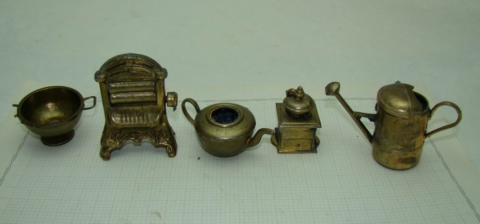 Миниатюры игрушки кукольные с дефектами 5шт. (U489)