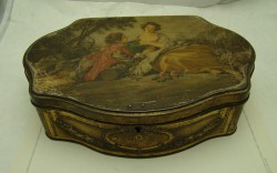 Шкатулка банка жестяная старинная (V801)