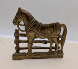 Подставка для бумаг салфетница Лошадь (A887)