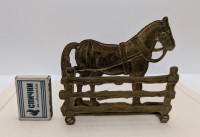 Подставка для бумаг салфетница Лошадь (A887)
