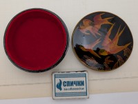 Шкатулка винтажная лаковая Ласточки (A989)
