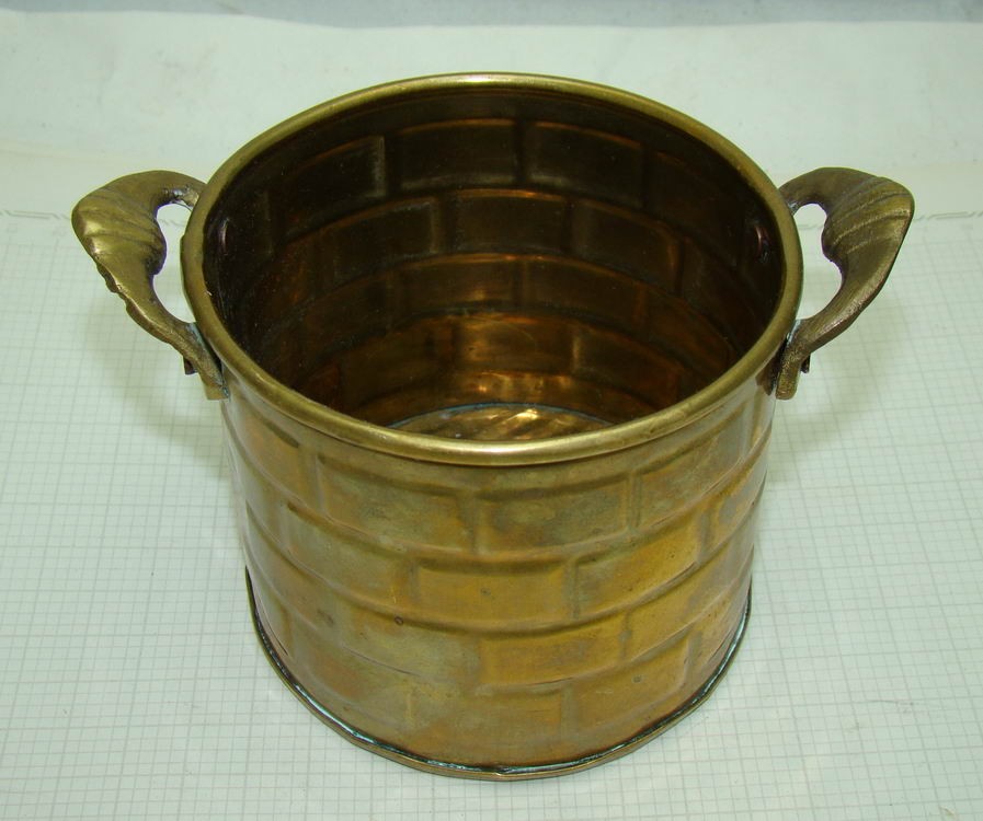 Кашпо маленькое (R856)