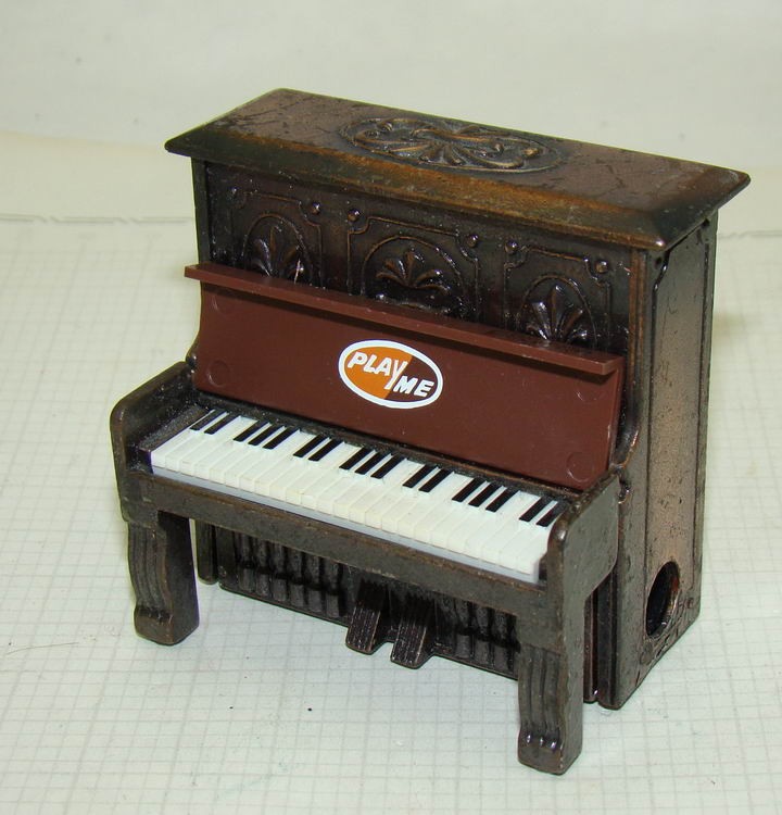 Точилка "Пианино" (P558)