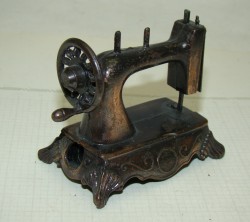 Точилка коллекционная Швейная машинка (Q115)