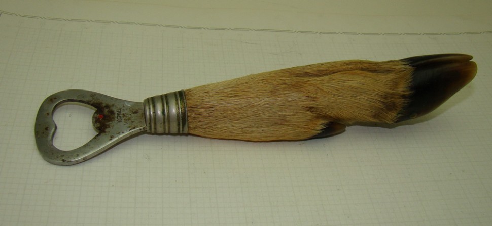 Открывалка с ручкой из копыта косули (X183)