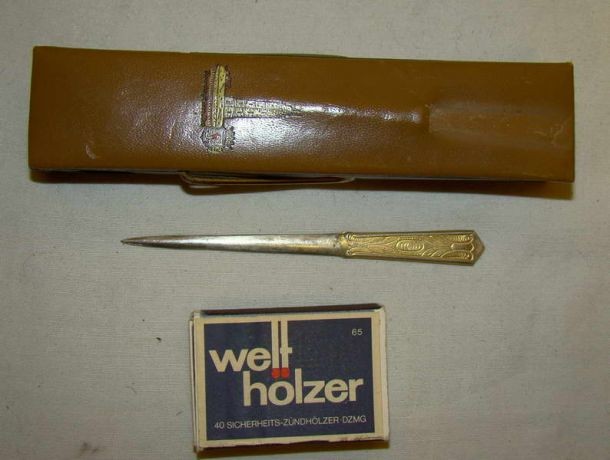 Зажим канцелярский с ножом для бумаг (F426)