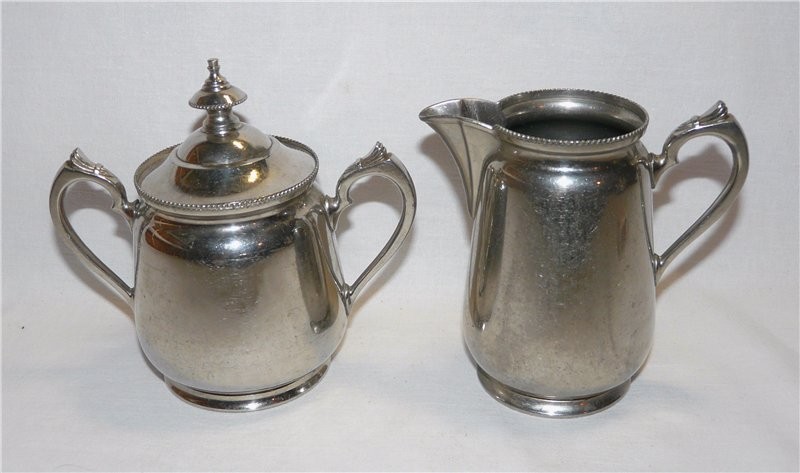 Сахарница и молочник старинные (R313)