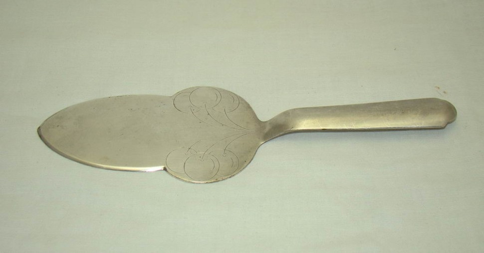 Лопатка для торта старинная (U080)