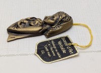 Бронзовый винтажный барельеф Мадонна с младенцем (B086)