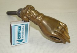 Ручка - стучалка дверная Рука (N037)