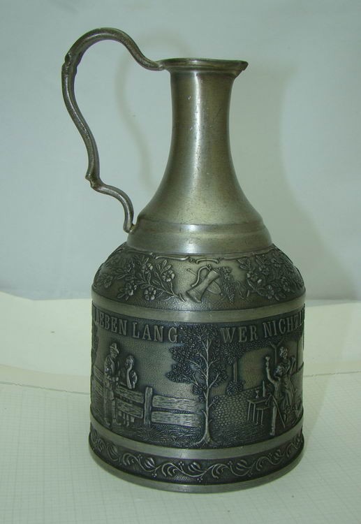 Кувшин с тонким литьём (R538)