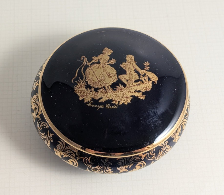 Limoges винтажная шкатулка Галантные сцена Фрагонара (B287)