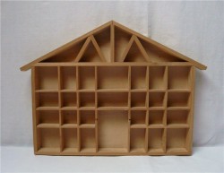 Полочка для коллекций "Домик" (K505)
