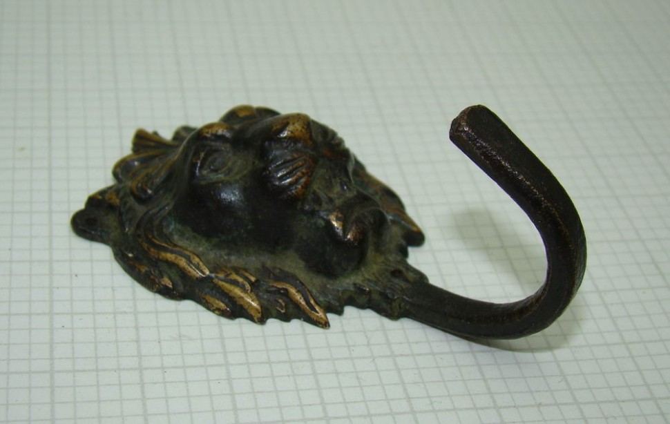 Вешалка крючок "Лев" (R880)