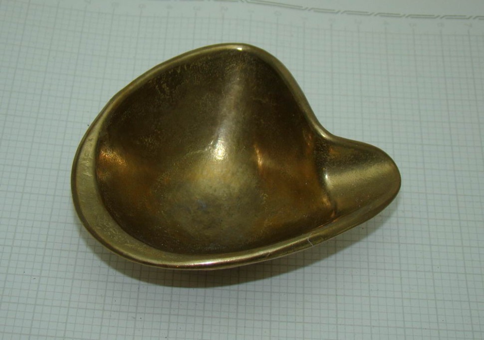 Пепельница (R881)