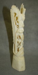 Фигурка ручной работы из кости (Y006)