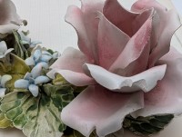 Capodimonte крупная винтажная цветочная композиция (B094)