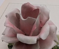 Capodimonte крупная винтажная цветочная композиция (B094)