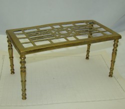 Подставка старинная бронзовая (W281)