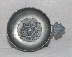 Лоток - пепельница "Герб" (K311)
