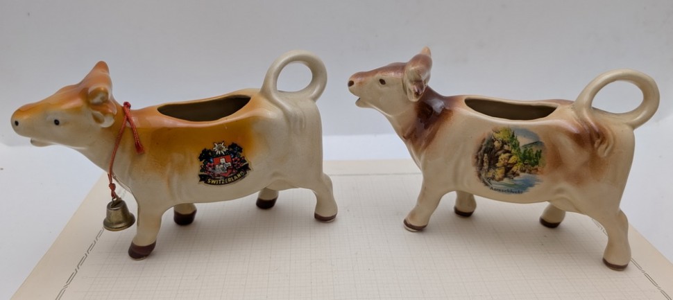 Молочники Альпийские коровы 2 шт. (A827a)