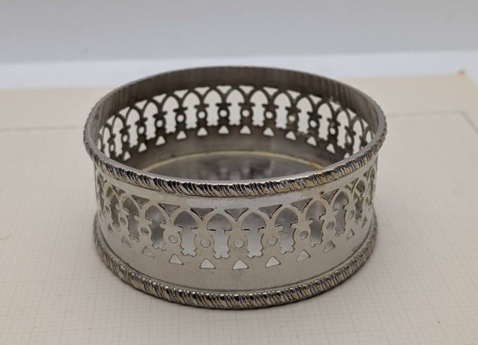 Подставка под бутылку старинная (A902)