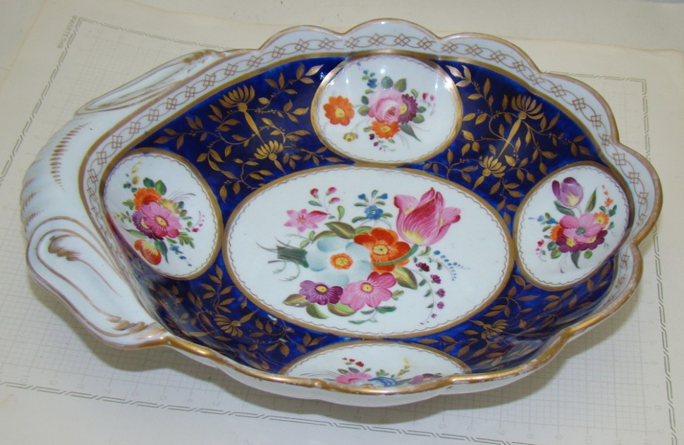 Блюдо старинное фарфоровое (M034)