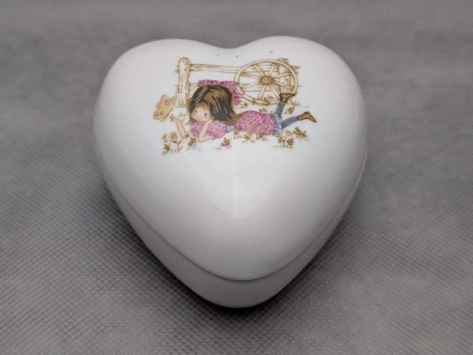 Roth International винтажная шкатулка Сердечко (B003)