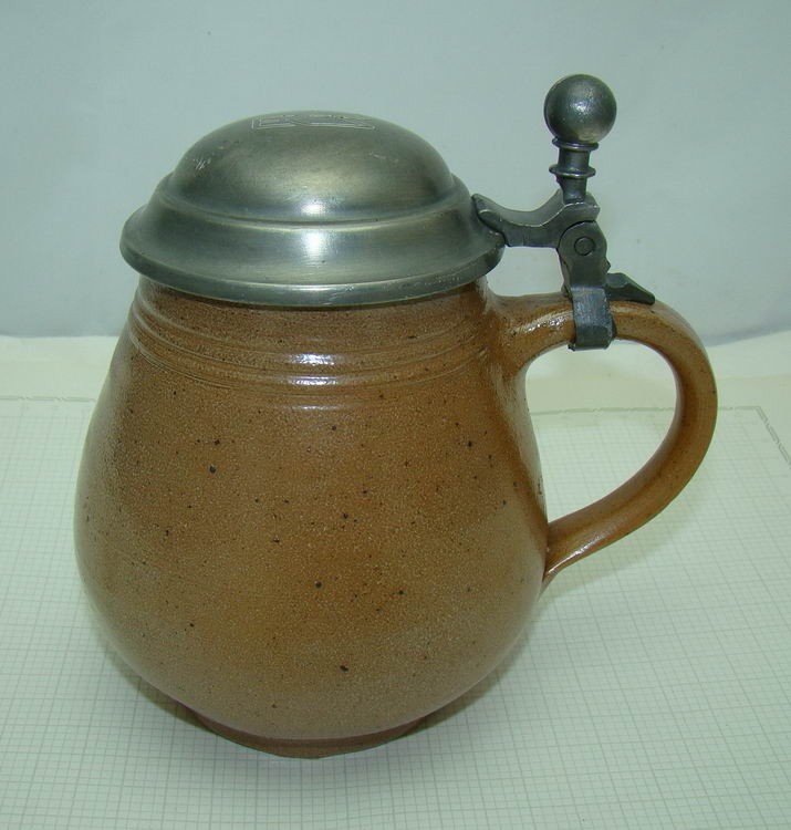 Кружка пивная с крышкой (U658)