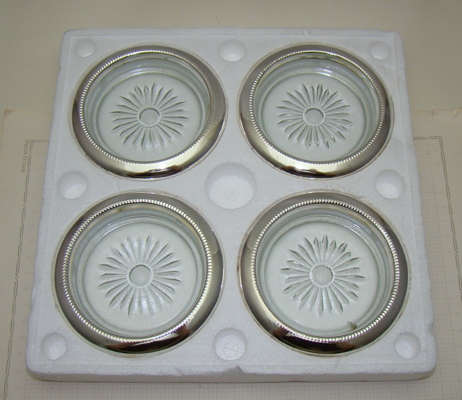 Лоточки - подставки винтажные 4 шт. (Y978)