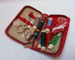 Набор швейный в чехле (H411)