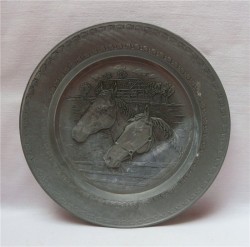 Тарелка на стену "Лошади" (J634)