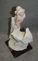 A. Belcari статуэтка Молодая мама (X081)