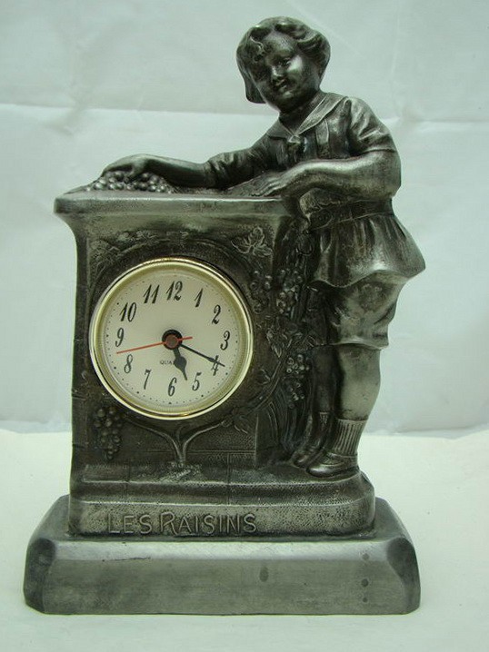 Подчасник литой старинный (U234)