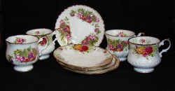 Чашки с блюдцами фарфоровые 4шт. (U913)