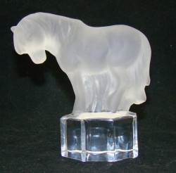 Goebel пресс-папье фигурка Лошадка (X582)