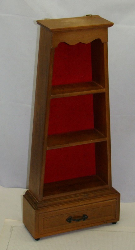 Полочка горка для миниатюр винтажная (Y587)