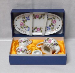 Чайник и две чашки на подносе мини (S207)