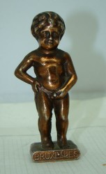 Фигурка литая "Писающий мальчик" (U598)