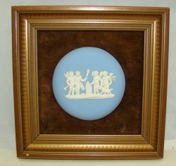 Wedgwood барельеф на керамике в рамке Ангелочки (X585)