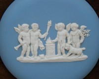 Wedgwood барельеф на керамике в рамке Ангелочки (X585)