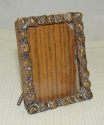 Рамка для фотографии бронзовая маленькая (Y405)