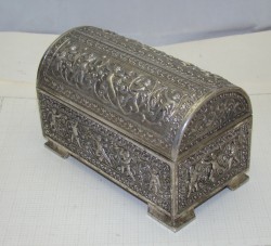 Шкатулка винтажная с Путти (Y690)