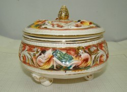 Шкатулка фаянсовая винтажная (V597)