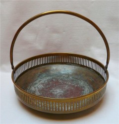 Конфетница сухарница с ручкой (J938)