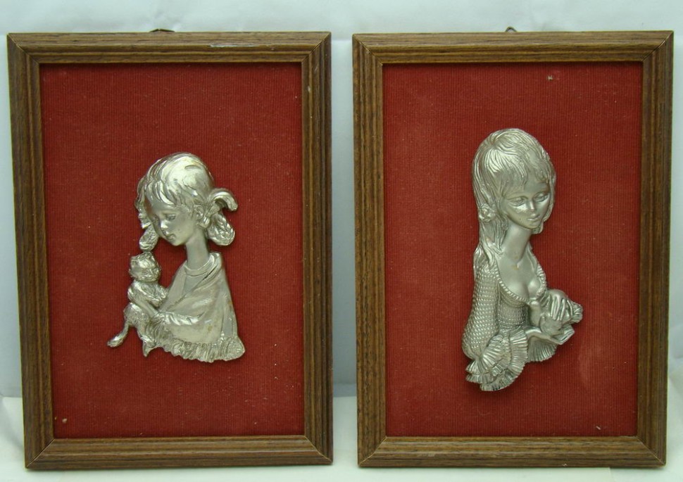 Барельефы литые в рамках 2шт. (U240)