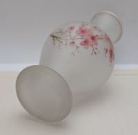 Вазочка винтажная из матового стекла (B013)