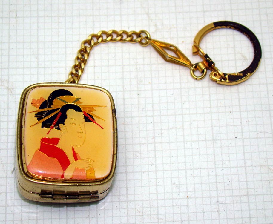 Брелок с музыкальным механизмом и зеркальцем (U603)