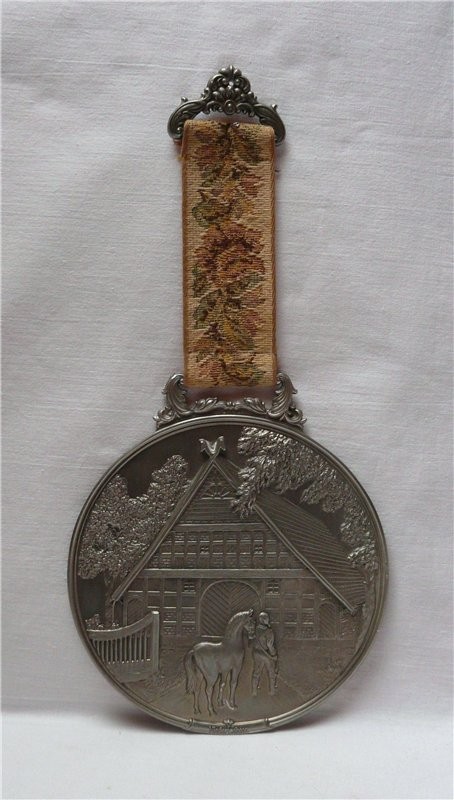 Медаль плакетка на стену (R071)